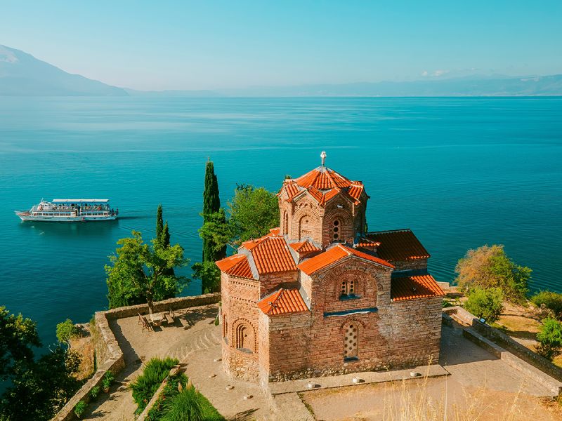 VİZESİZ İZMİR HAREKETLİ UÇAKLI BALKAN TURU